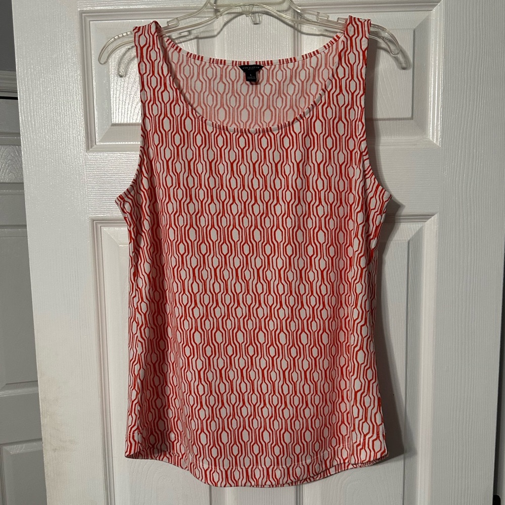 Ann Taylor Textured Sleeveless Tank Top